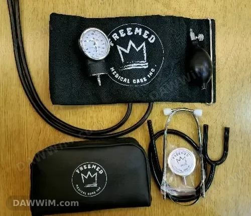 جهاز ضغط هوائي ماركة FreeMed مع سماعة طبية
