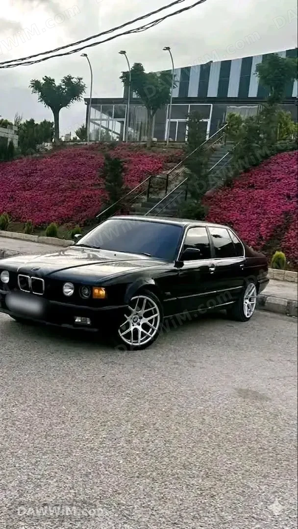 سيارة بي إم دبليو BMW 735i موديل 1988 للبيع