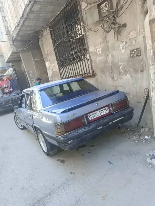 مازدا 929 للبيع بحالة جيدة