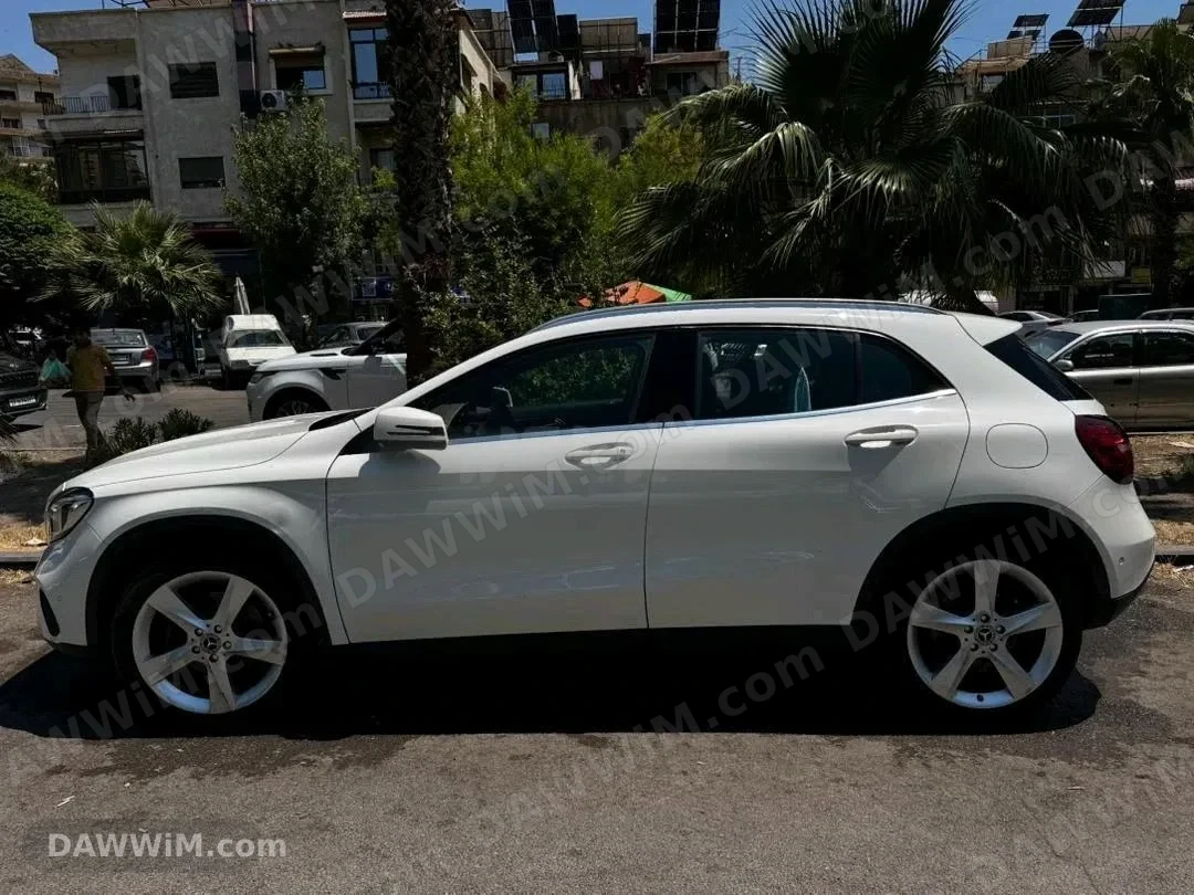 مرسيدس GLA 250 موديل 2018 للبيع