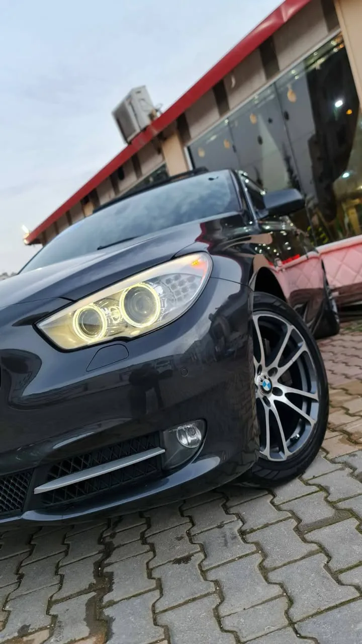 سيارة BMW معروضة للبيع في حمص