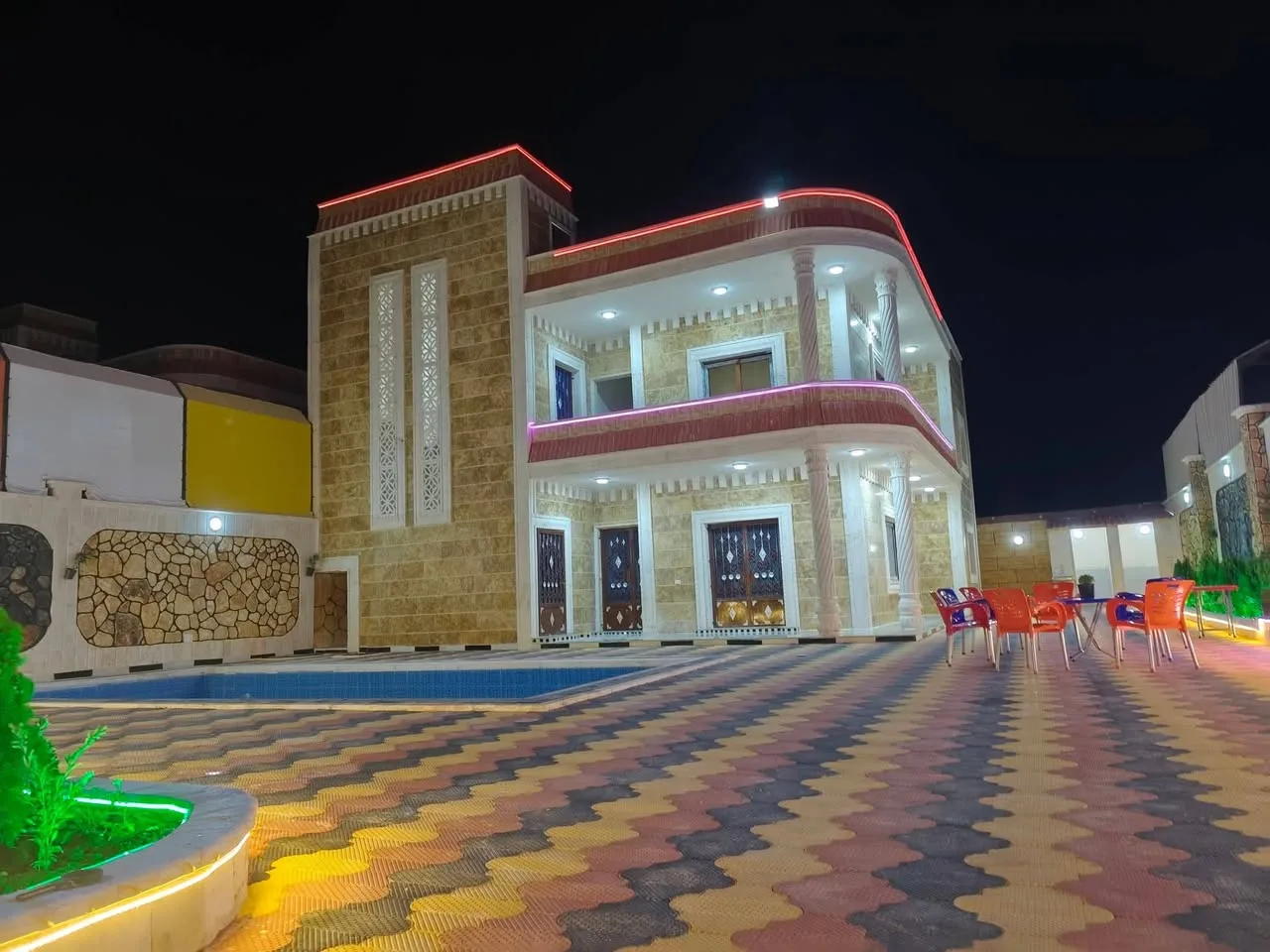 مزرعة للبيع في جمعية الرحال خلف السوق