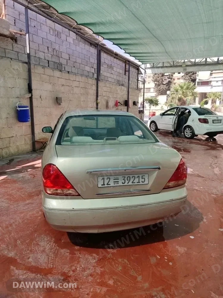 نيسان صني 2004