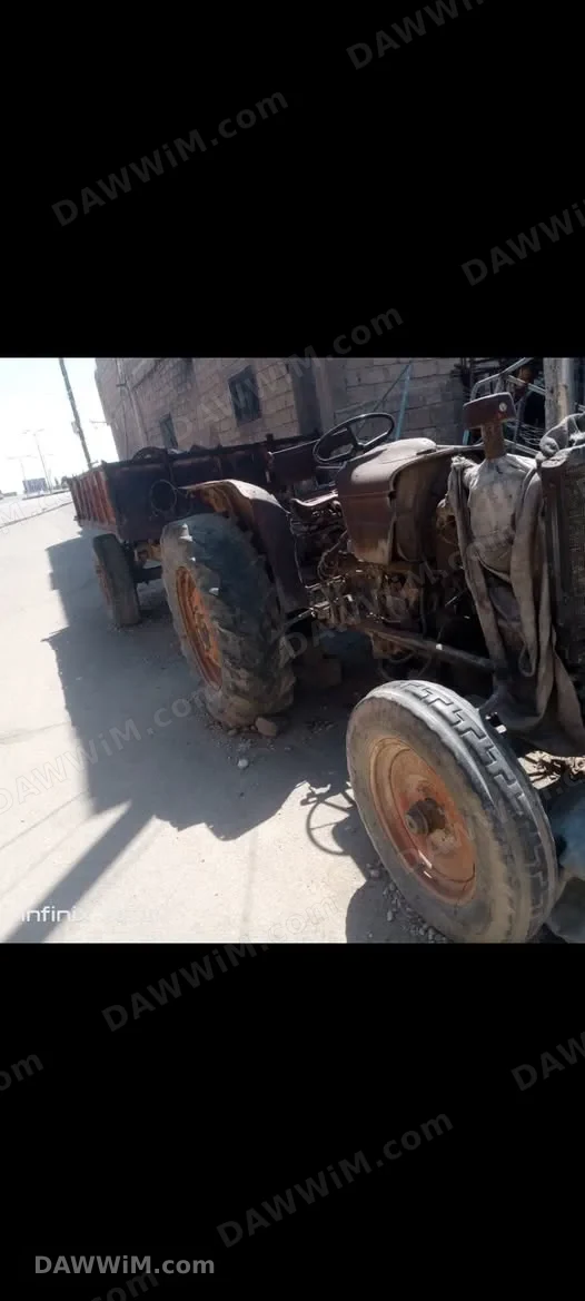تركتور سو ميجا مع تريلا للبيع في الحسكة