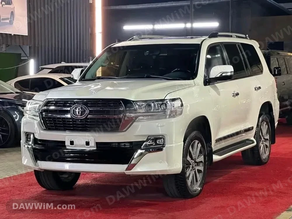 تويوتا لاند كروزر VXR موديل 2016