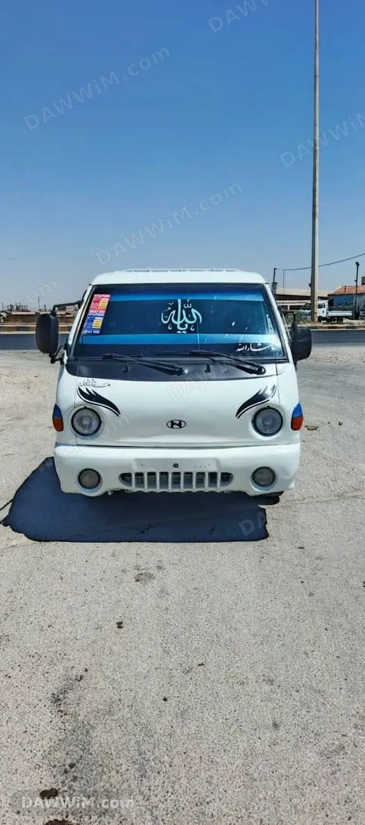 للبيع سيارة هيونداي موديل 2002