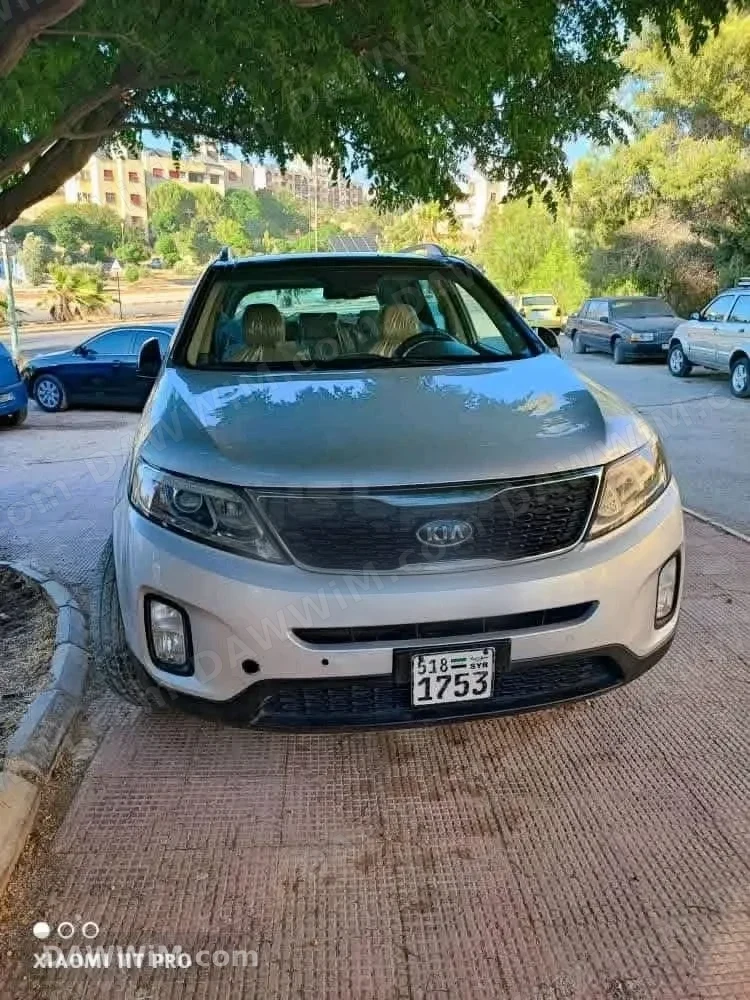 كيا سورينتو 2015 مستعملة للبيع