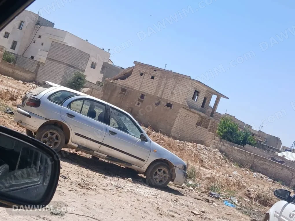 نيسان موديل 2000 للبيع