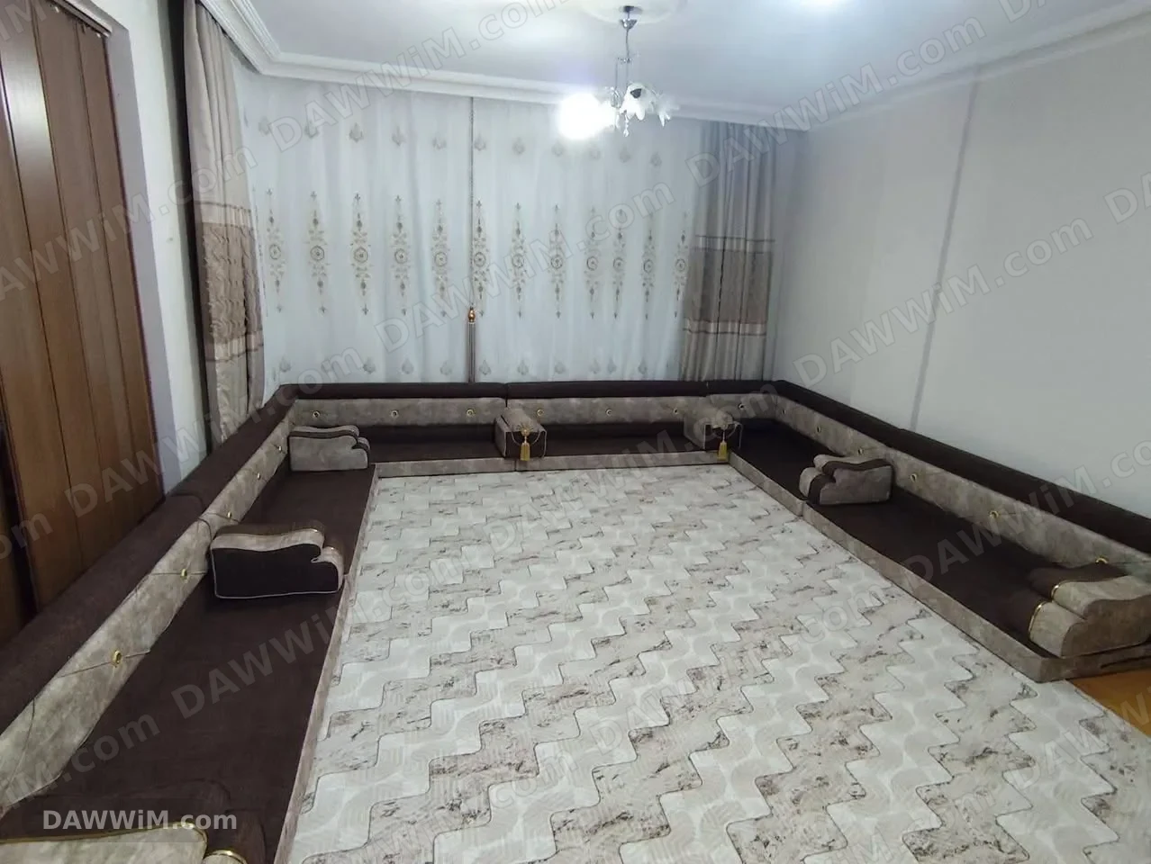 مجلس شرقي كامل بضمان 3 سنوات