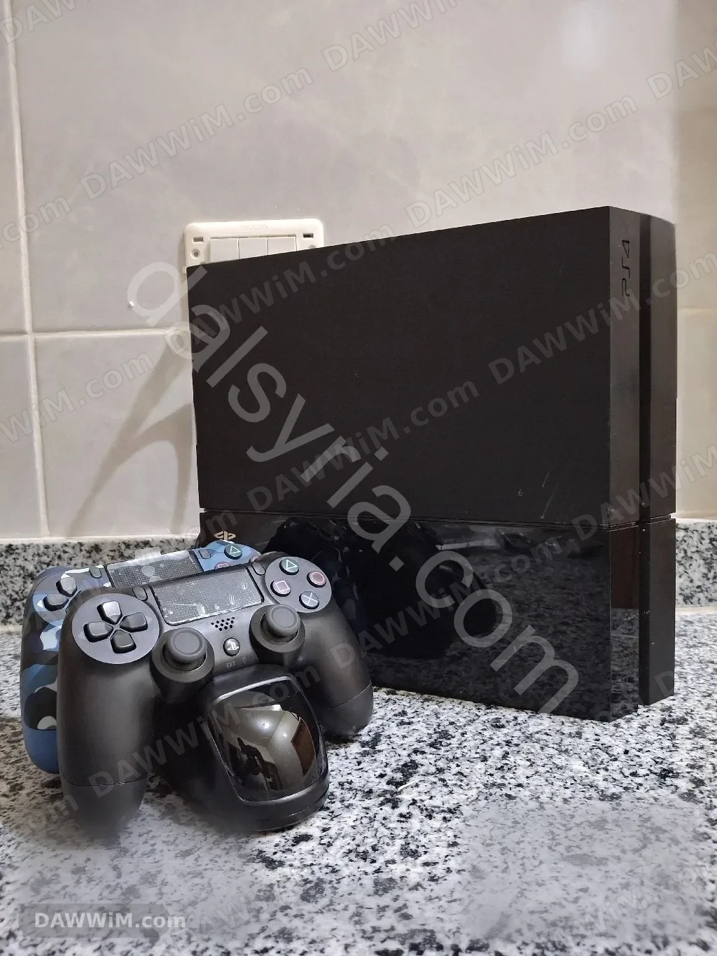 بلايستيشن 4 نسخة فات (Fat) بحالة ممتازة