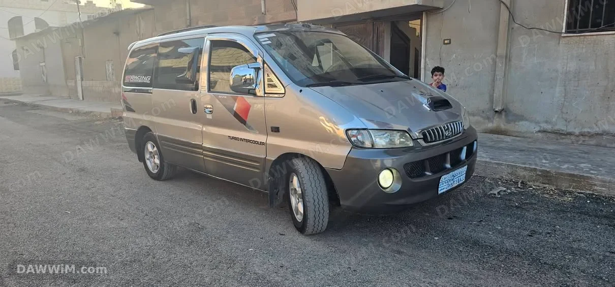 للبيع فان هيونداي موديل 2002