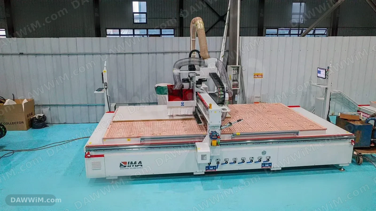 ماكينة CNC جديدة للبيع في مركز قطنا - ريف دمشق