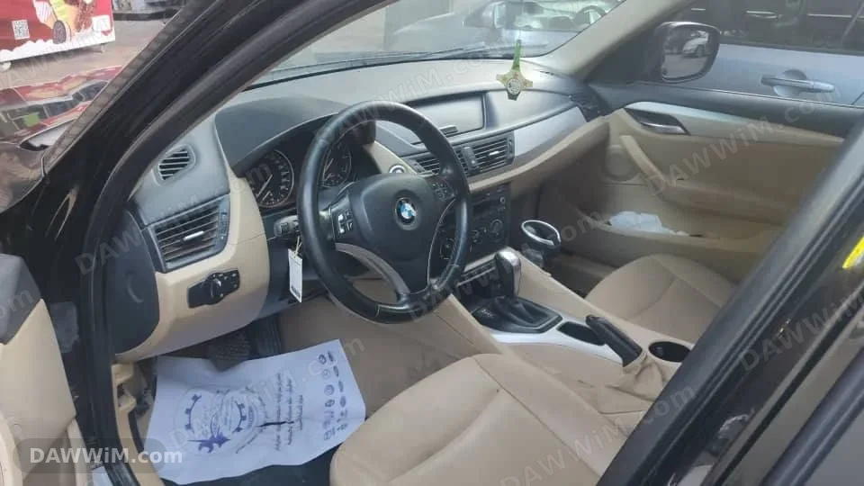 سيارة BMW X1 موديل 2011 للبيع