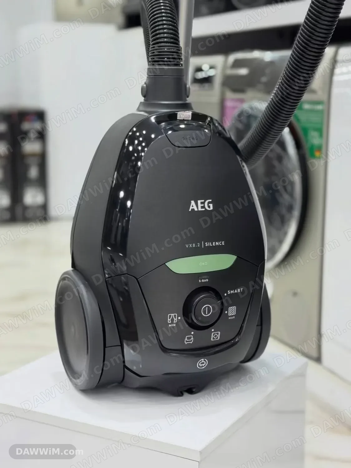 مكنسة كهربائية من AEG