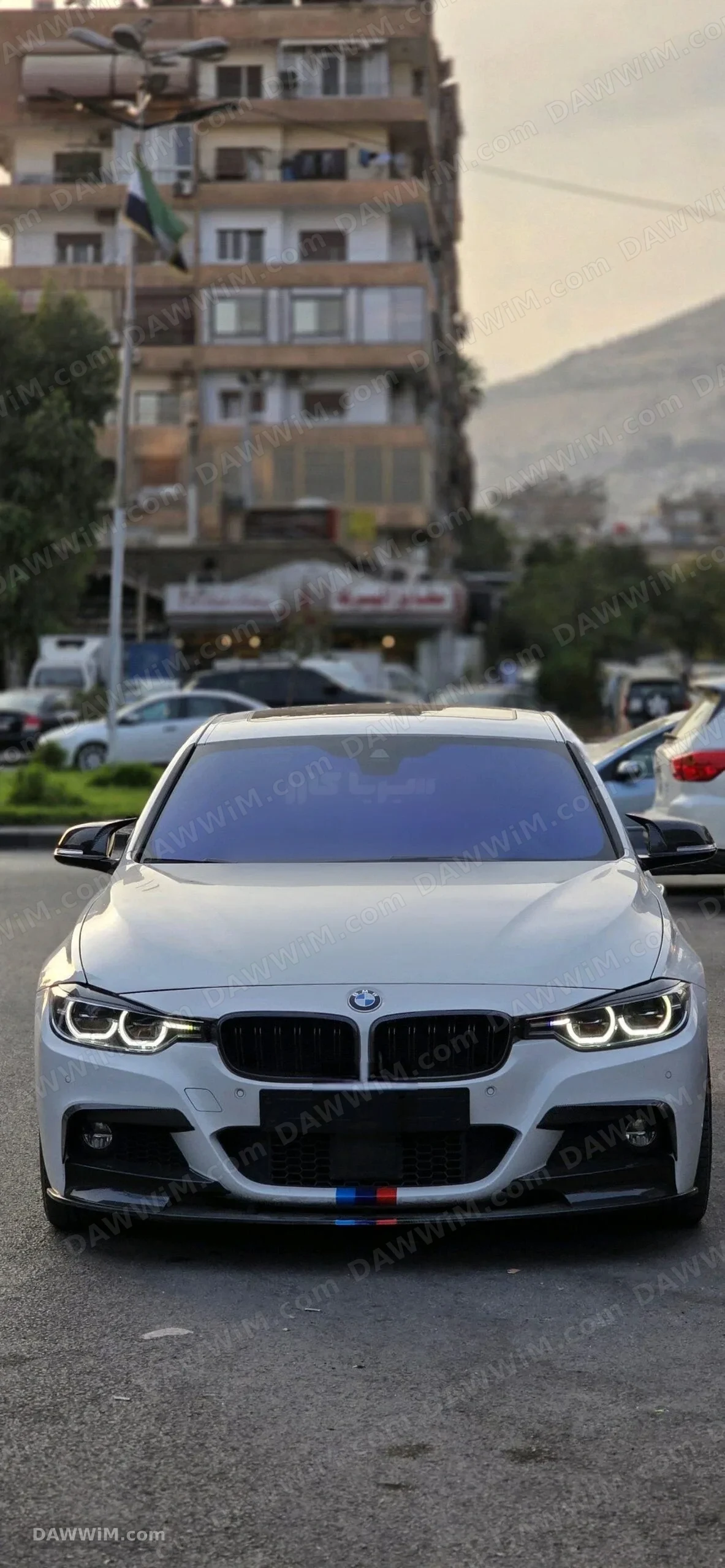 سيارة بي إم دبليو BMW 330 موديل 2016