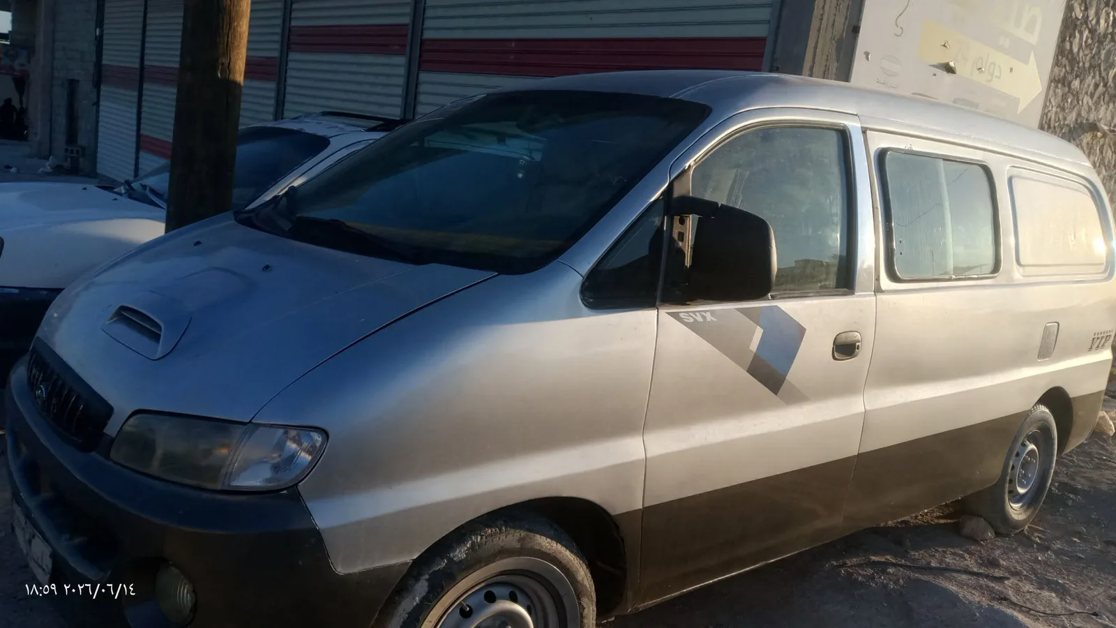 فان هيونداي ستاركس 2004 بحالة جيدة