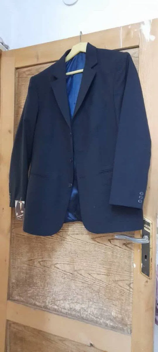 جاكيت رجالي جديد مقاس 48 لون كحلي