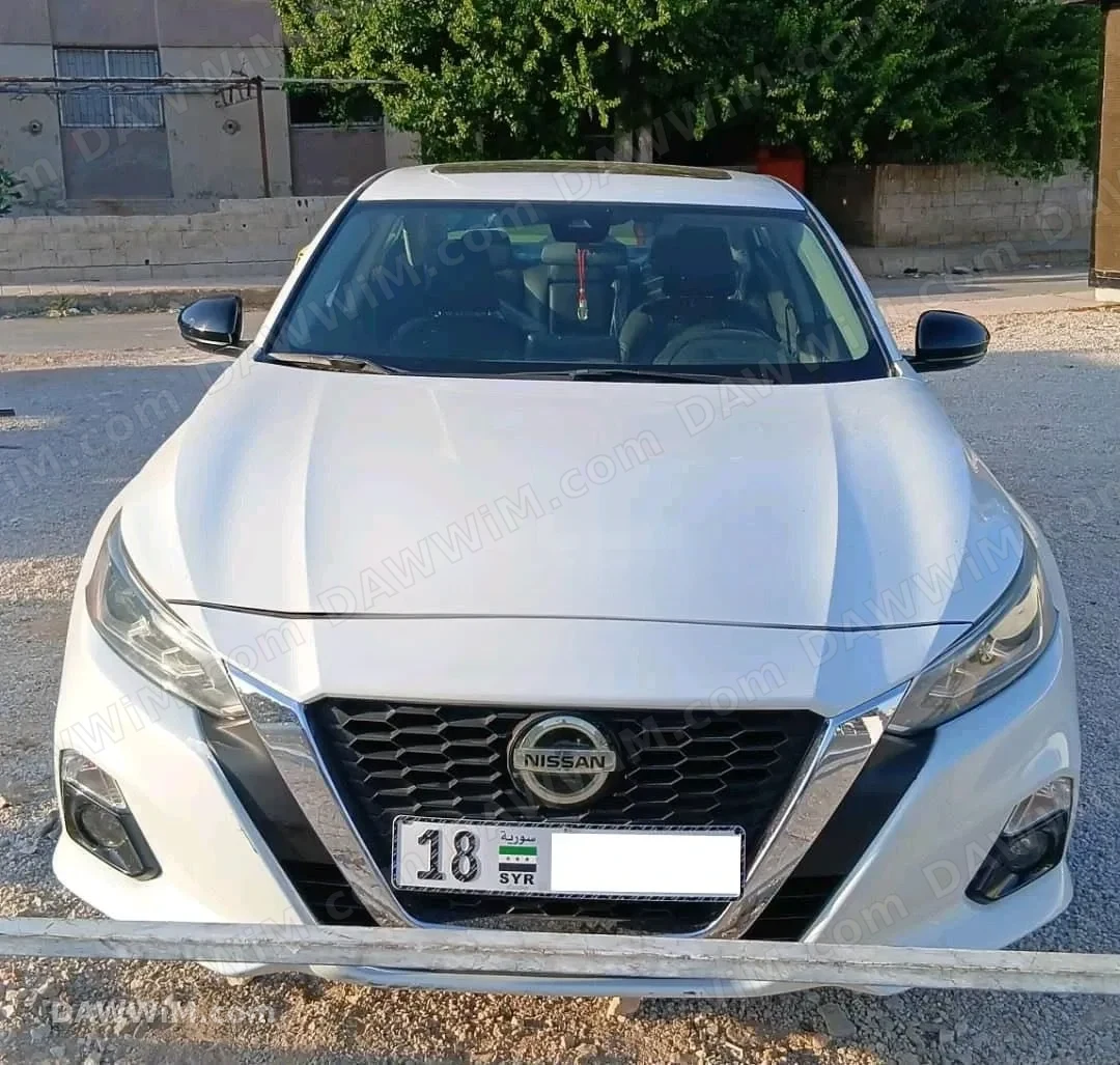 نيسان التيما SR 2022 مستعملة للبيع