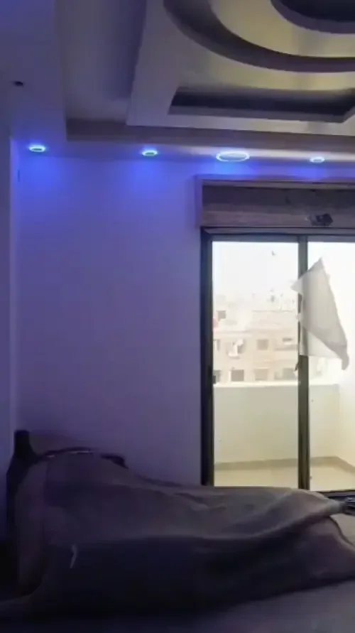 بيت للإيجار في زملكا - طابق رابع، إكساء جديد