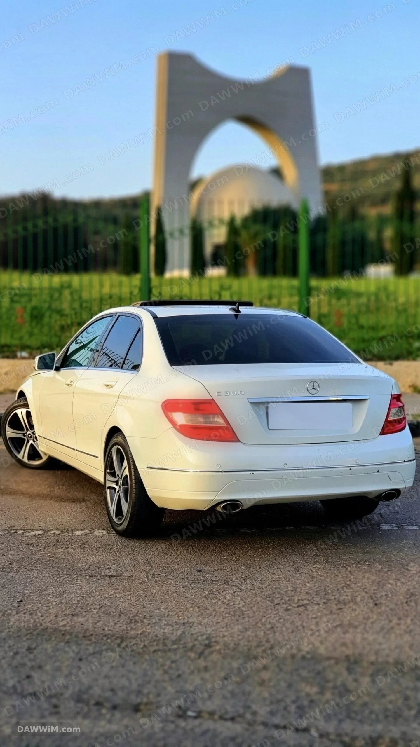 مرسيدس بينز C 300 موديل 2011 مستعملة للبيع