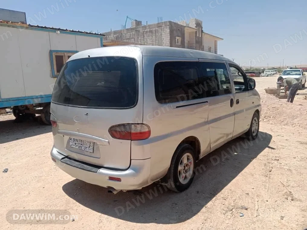فان طويل موديل 2002