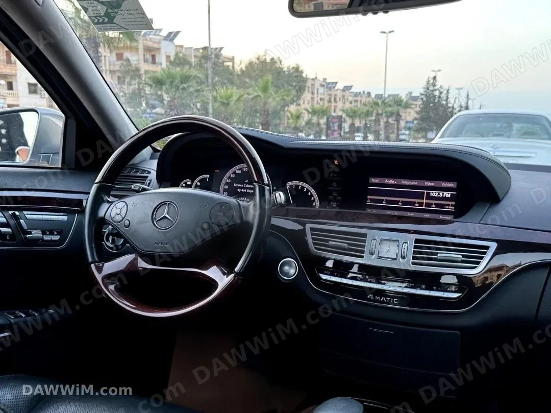 مرسيدس S 550 موديل 2013 بحالة ممتازة