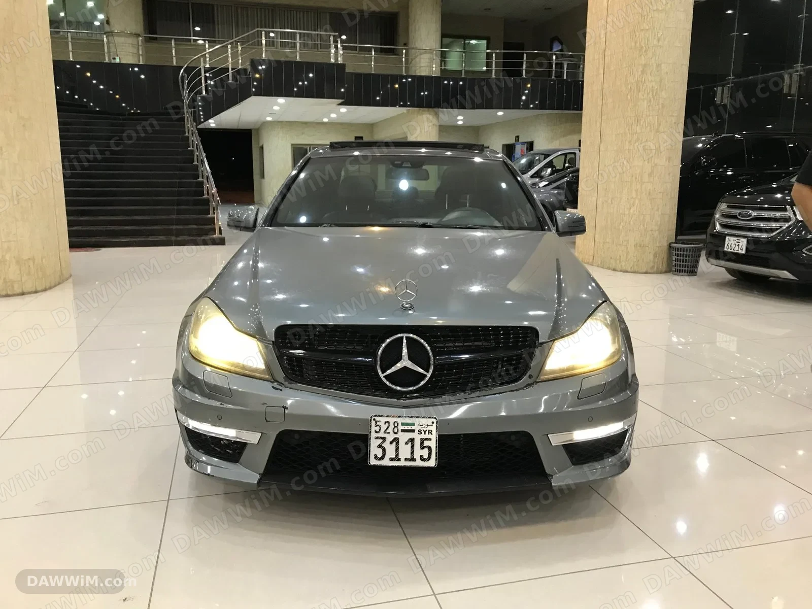 مرسيدس C300 موديل 2012