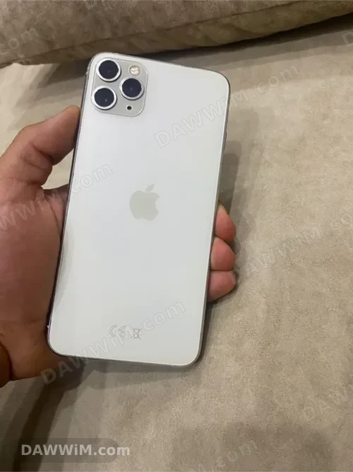 آيفون 11 برو ماكس للبيع