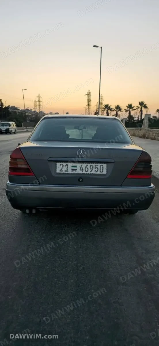 مرسيدس C250 موديل 2001 للبيع