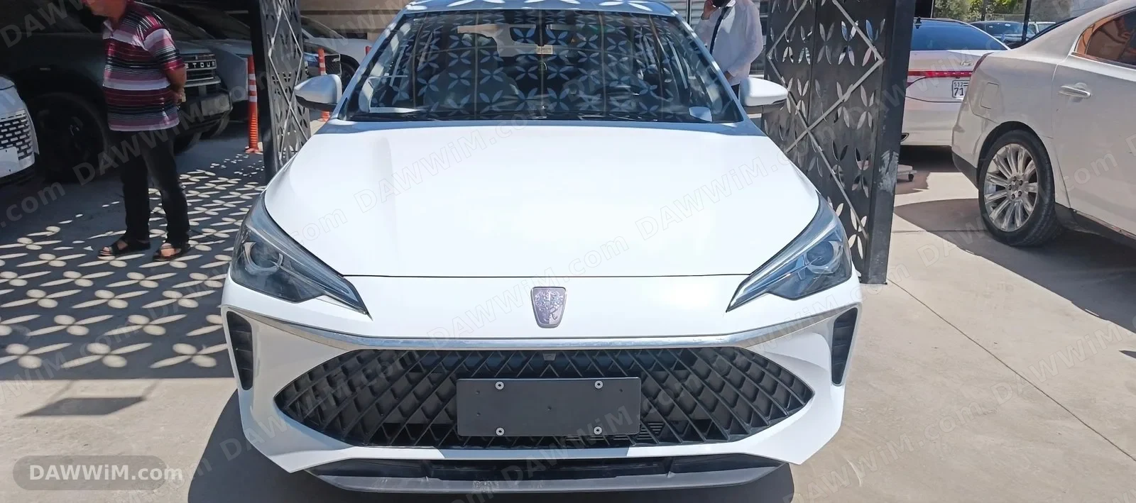سيارة Roewe I5 موديل 2024 للبيع