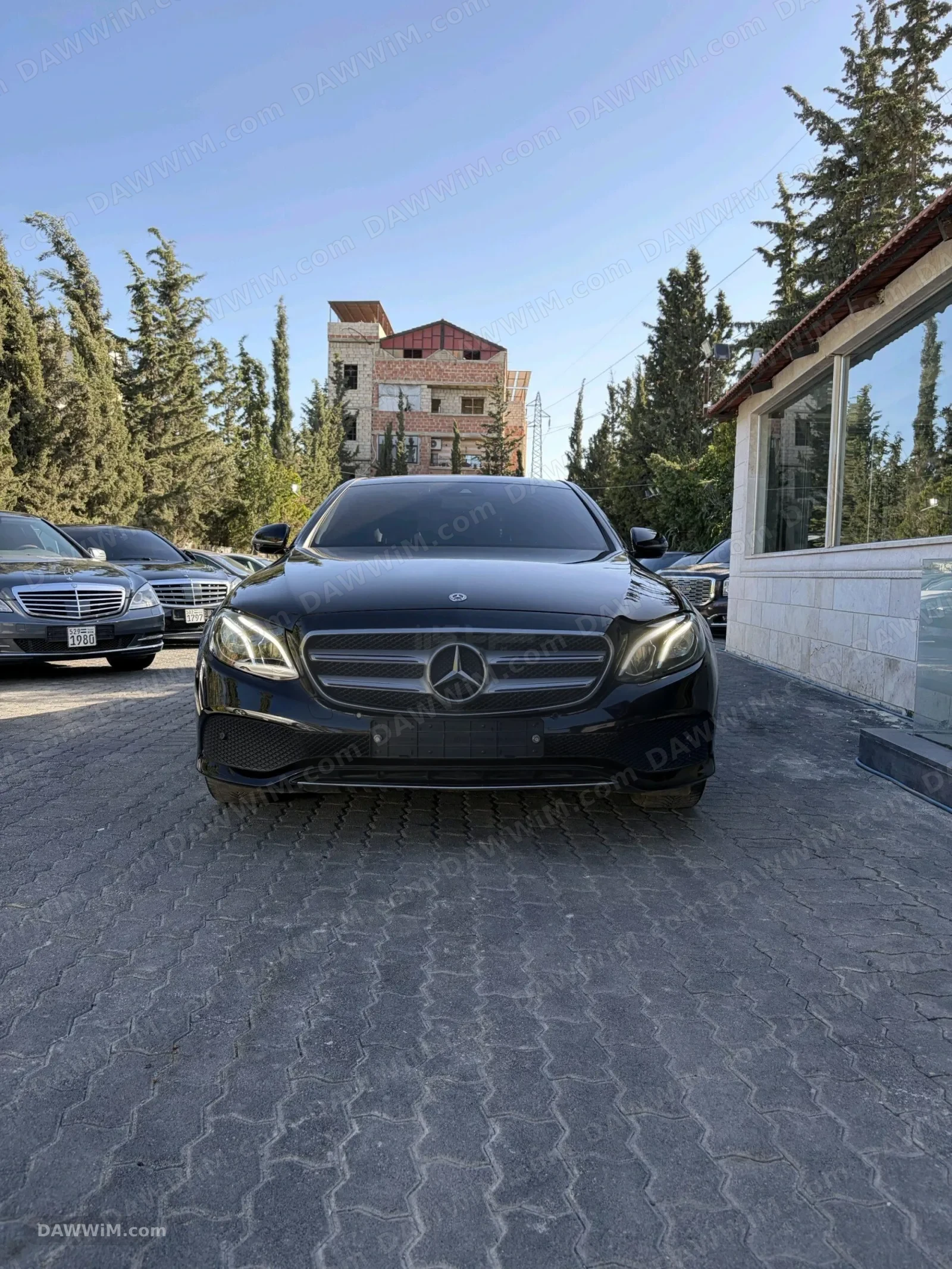 مرسيدس بينز E300 موديل 2025 جديدة