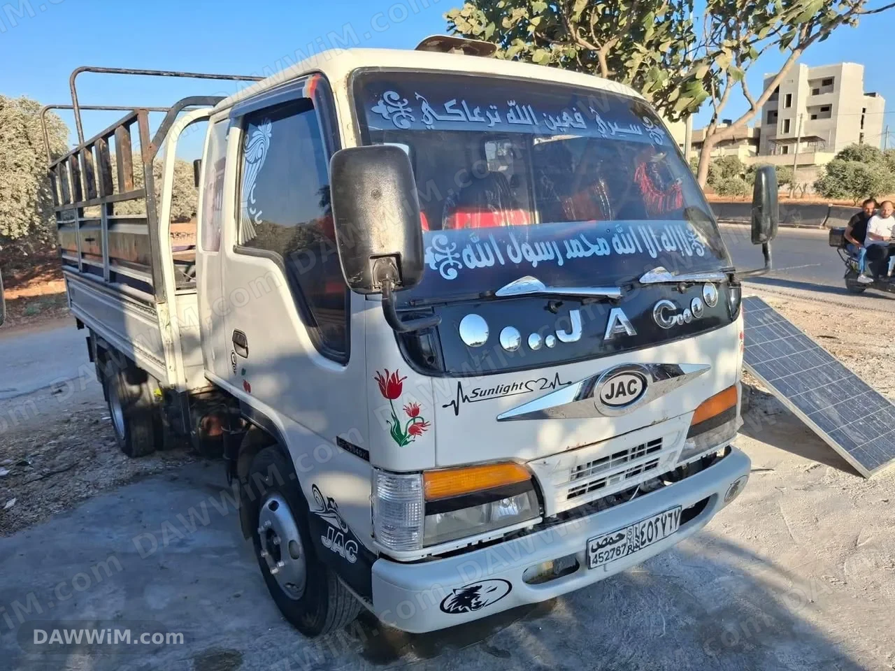 شاحنة جاك 1040 للبيع