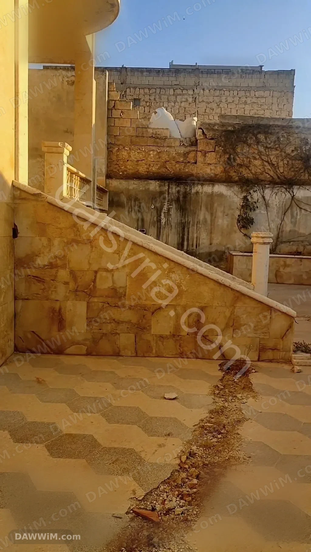 بيت عربي للبيع 315 متر في سراقب الحي الشمالي