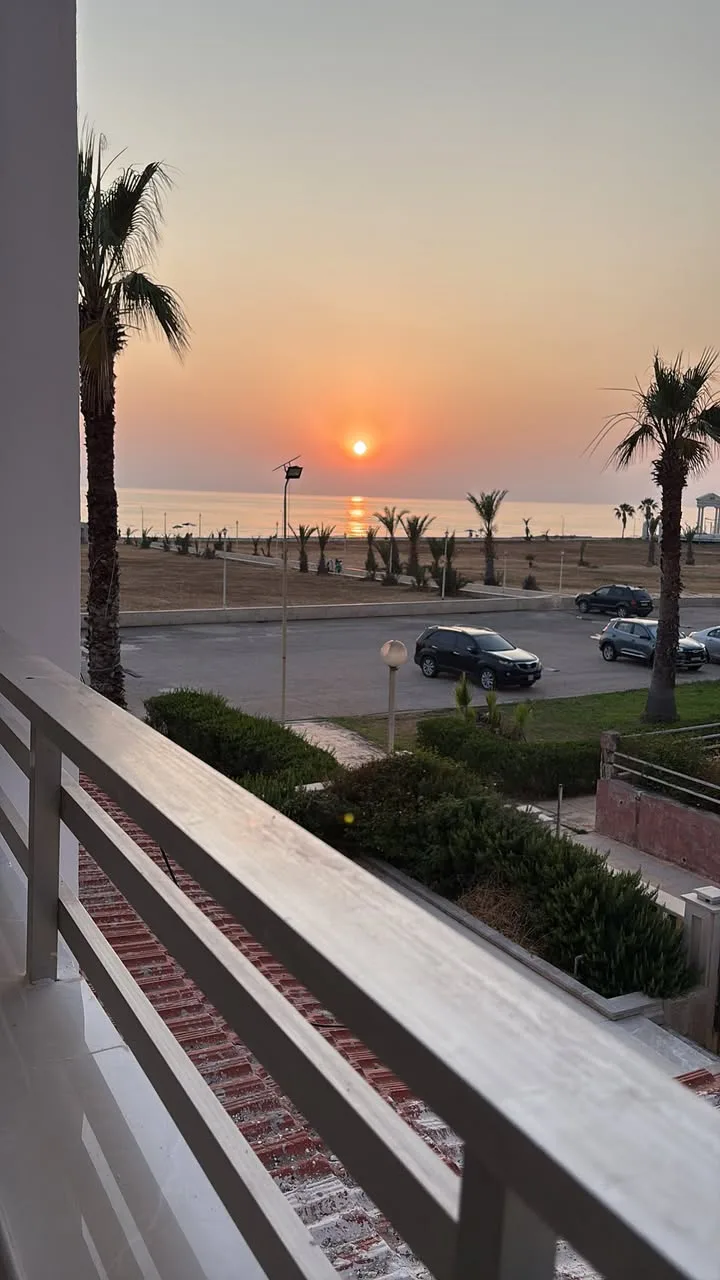 شاليه مميز للإيجار في مجمع الرمال الذهبية بطرطوس
