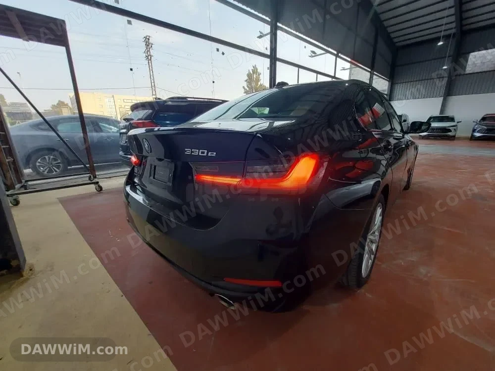 سيارة بي ام دبليو BMW 330 موديل 2023 مستعملة