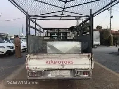 كيا بونغو موديل 2004 للبيع