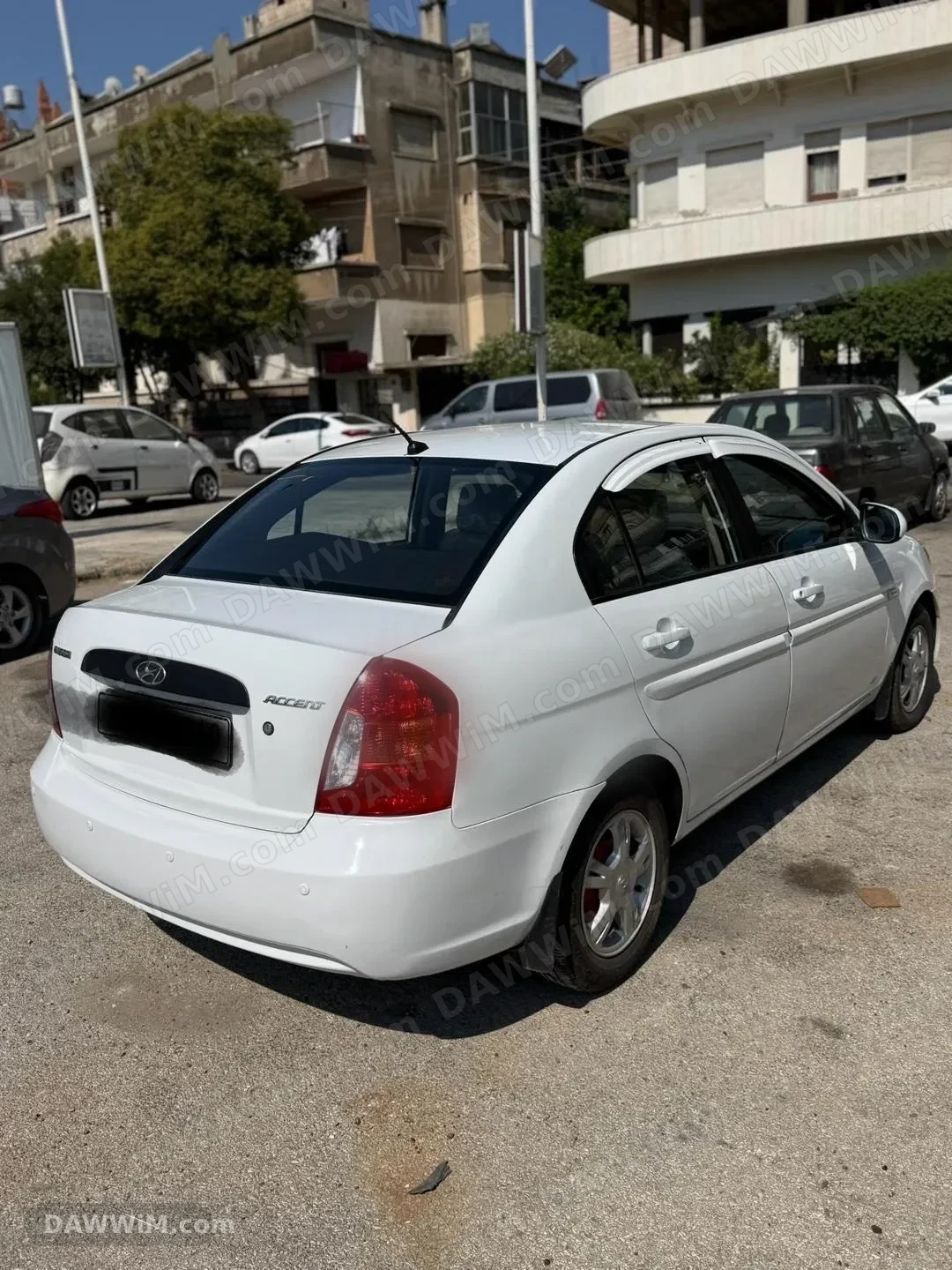 سيارة هيونداي فيرنا 2010 للبيع