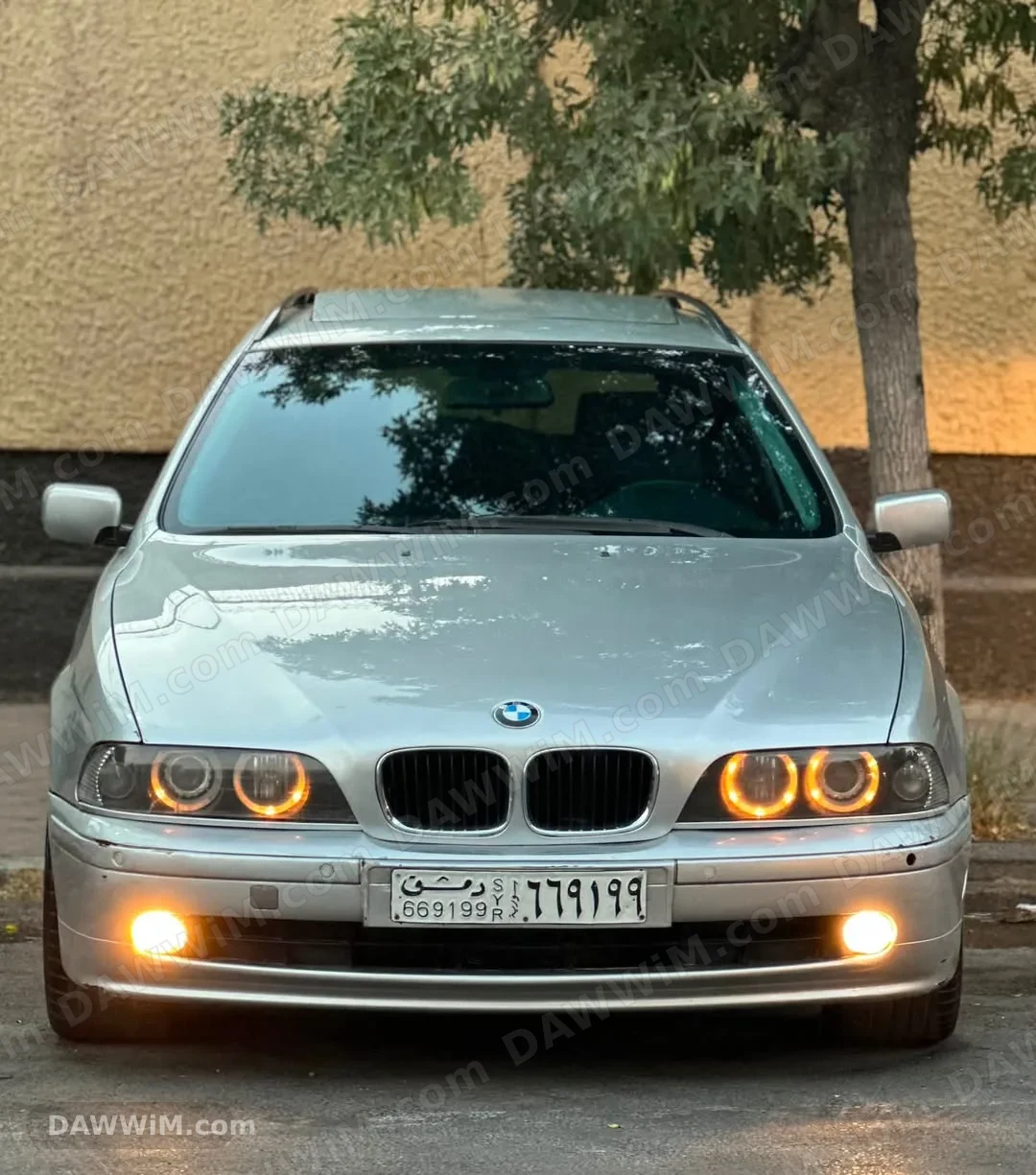 سيارة BMW E39 ستيشن للبيع