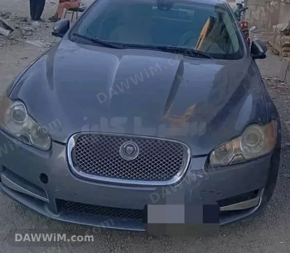 جاغوار XE موديل 2011