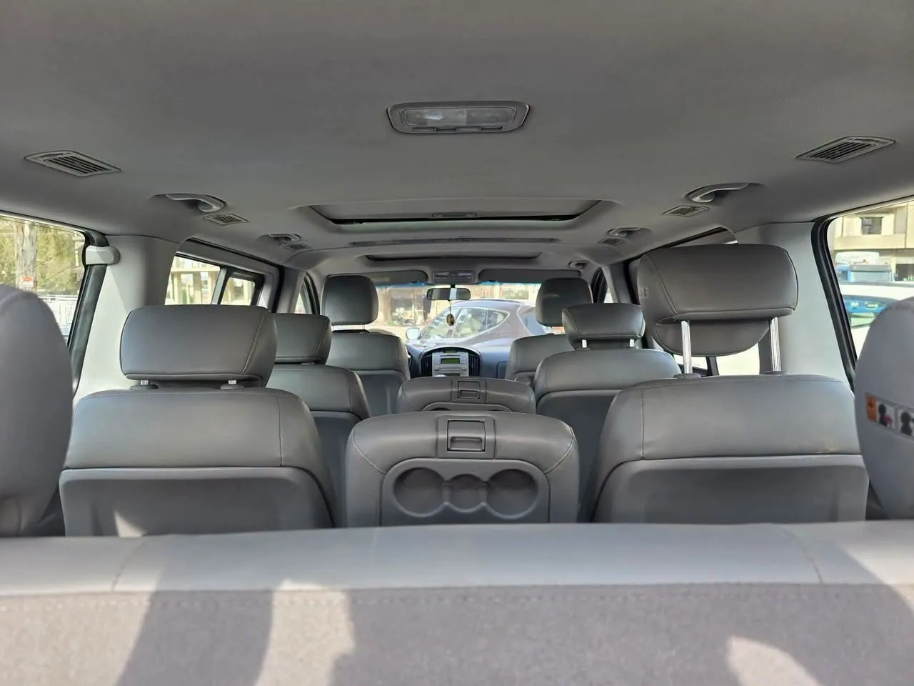 هيونداي Grand Starex H1 موديل 2015 للبيع