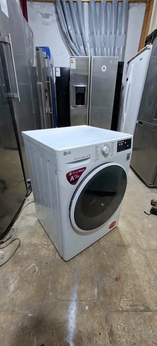 غسالة LG أصلية Direct Drive 8 كغ للبيع