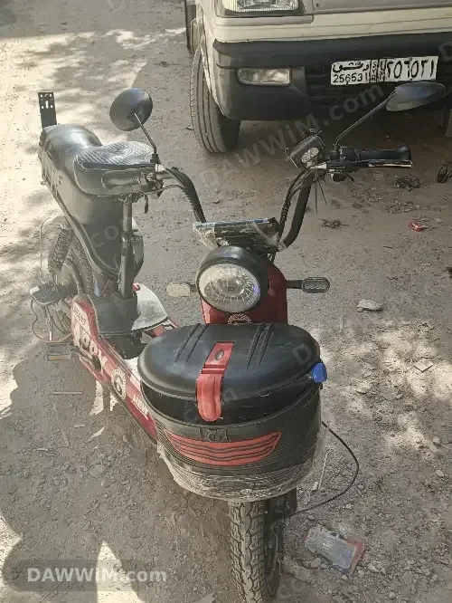 دراجة كهربائية للبيع بمدى 35 كم للشحنة الواحدة