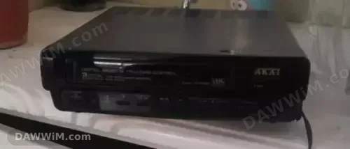 جهاز فيديو كاسيت أصلي ماركة AKAI موديل VS-R9EV