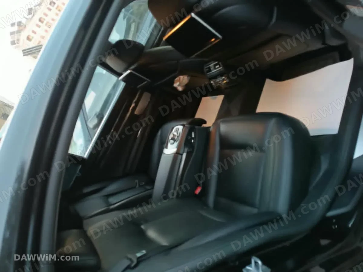 سيارة BMW 750 Li للبيع