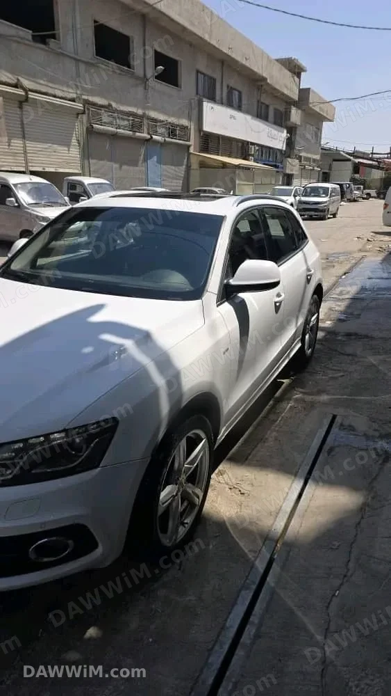 سيارة أودي Audi Q5 موديل 2011