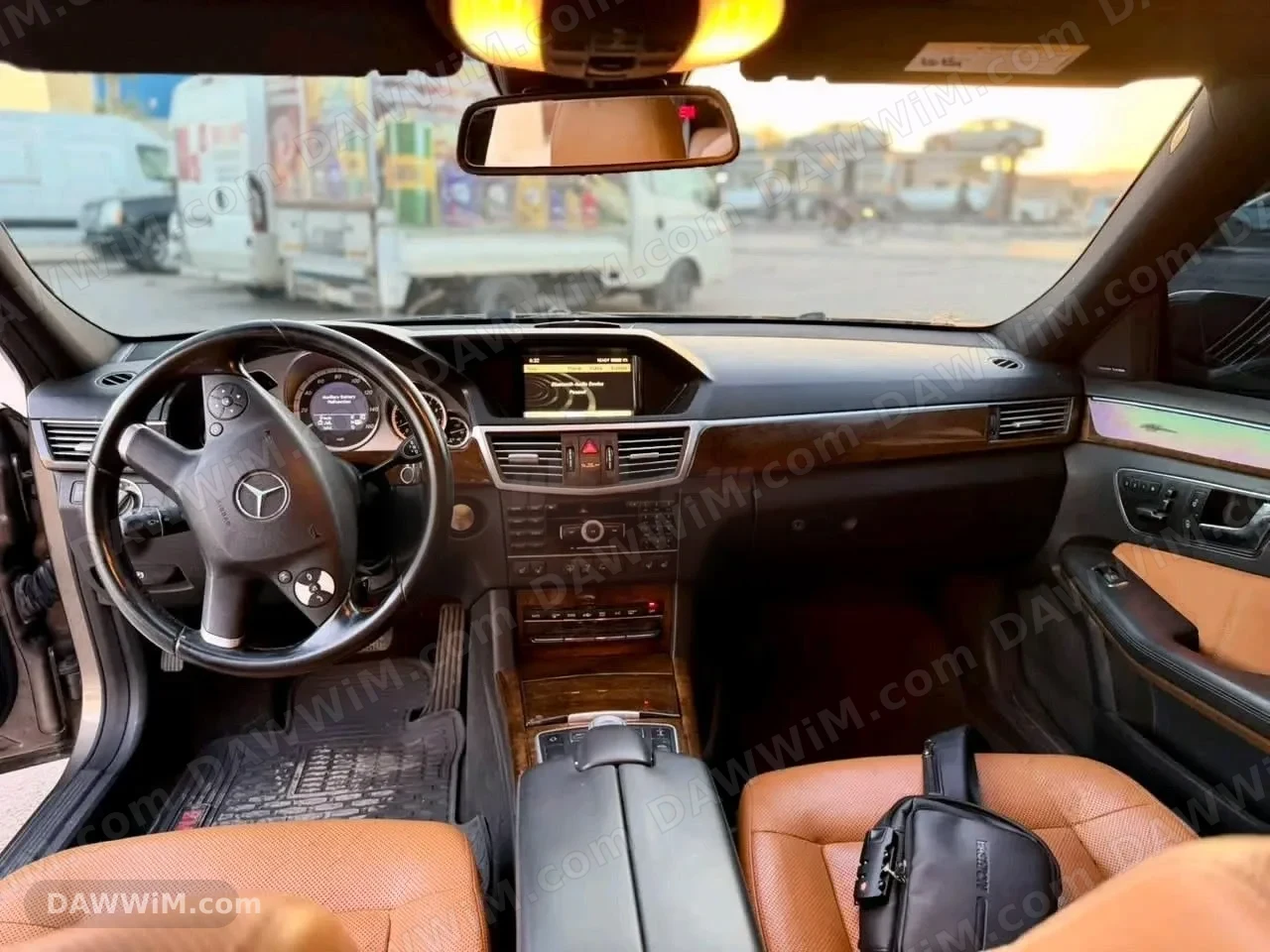 مرسيدس بنز E550 موديل 2011 بحالة ممتازة