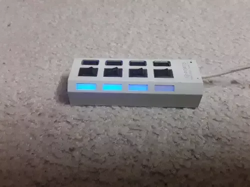 موزع USB 4 منافذ مع إضاءة