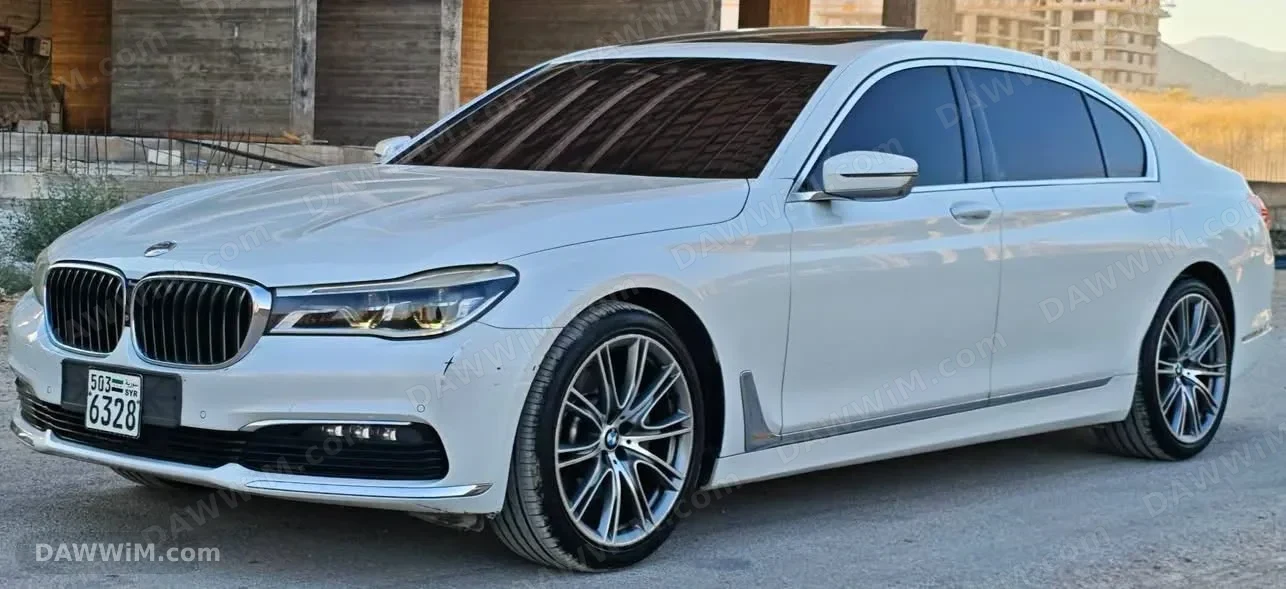 سيارة BMW 730i موديل 2017 للبيع