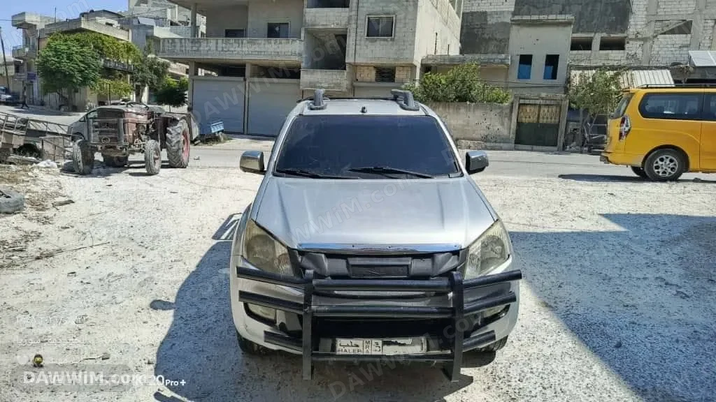 إيسوزو دي ماكس موديل 2015 للبيع