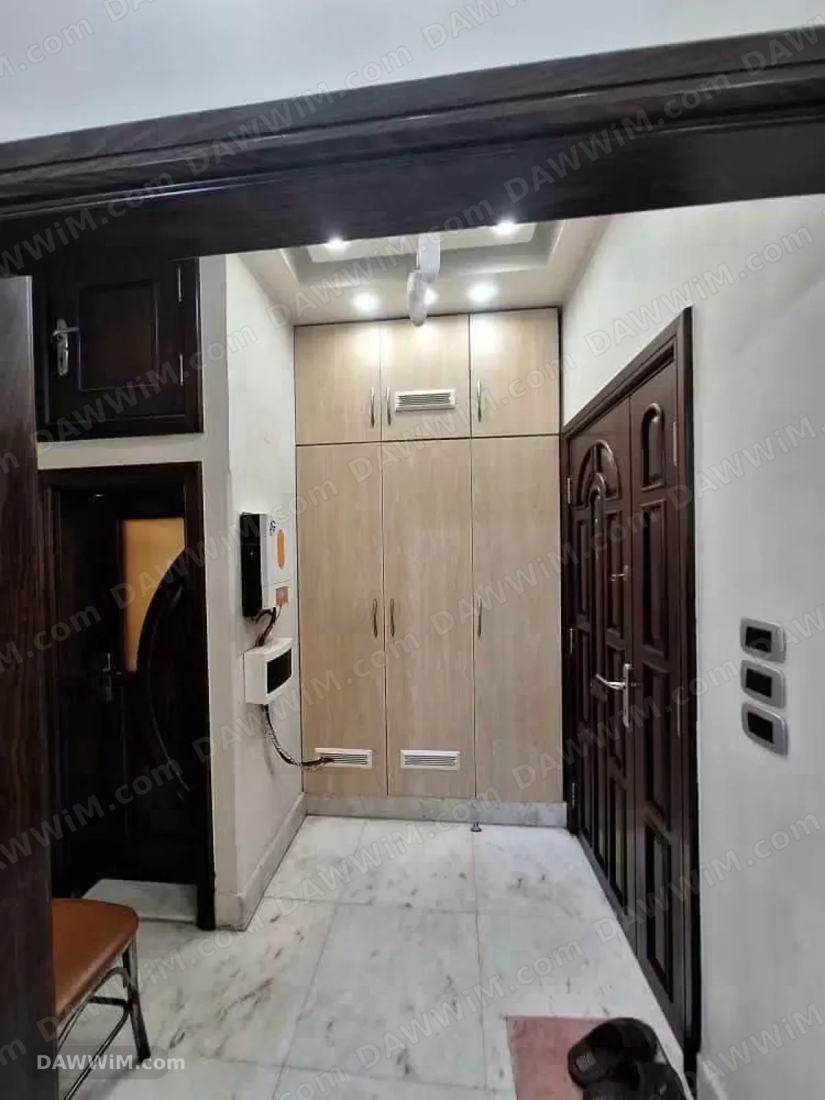 شقة سكنية للبيع في دمشق - ساحة الميسات